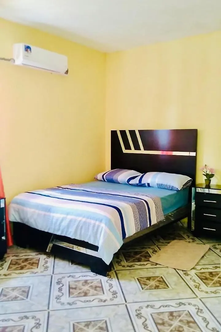 Guest House A&H Boca Chica